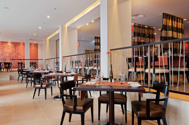 בית מלון כפרי Hilton Mainz