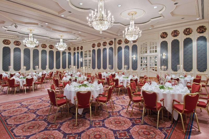 בית מלון כפרי Hilton Mainz