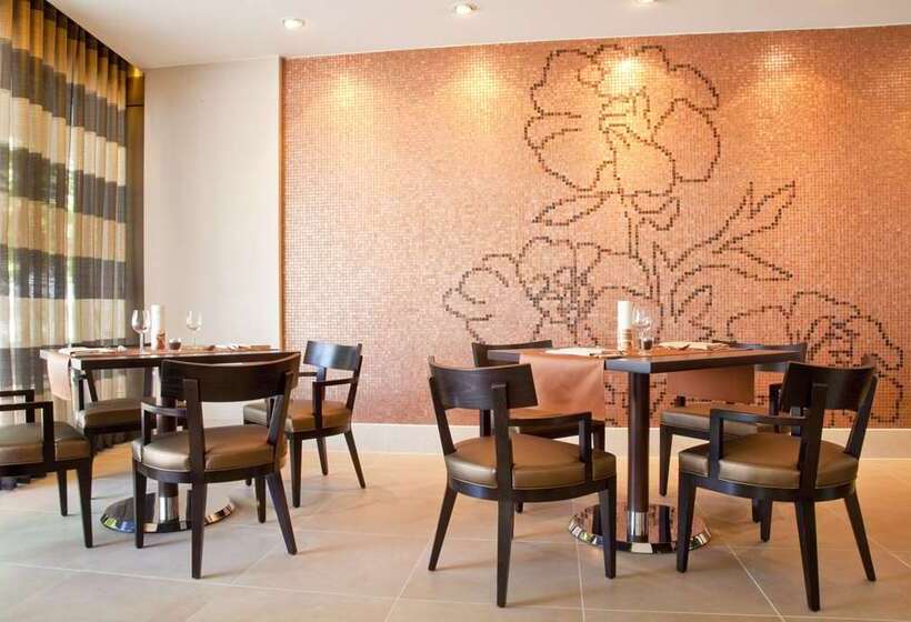 בית מלון כפרי Hilton Mainz