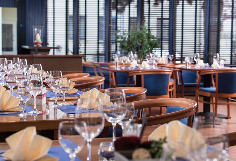 Отель Ibis Styles Offenburg City