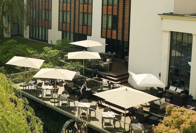 Отель Hilton Frankfurt Gravenbruch