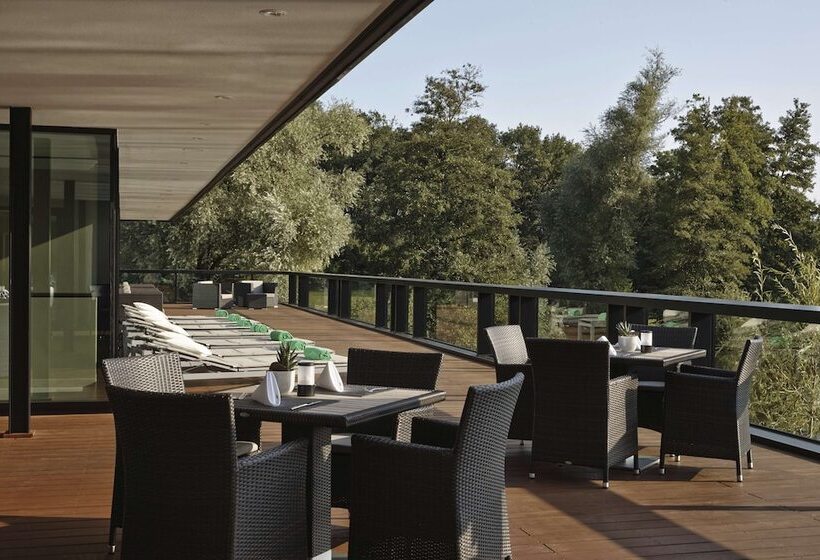 Отель Hilton Frankfurt Gravenbruch