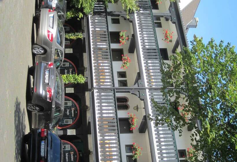 בית מלון כפרי Lindenwirt