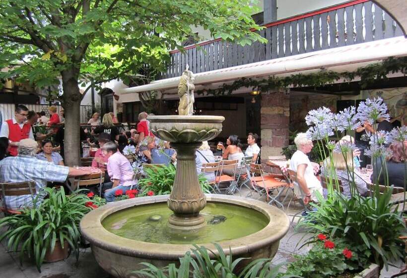 בית מלון כפרי Lindenwirt