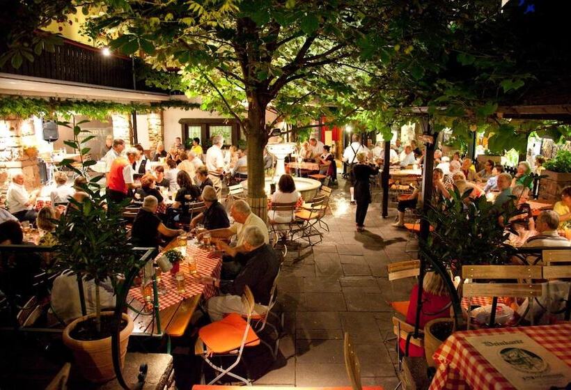 בית מלון כפרי Lindenwirt