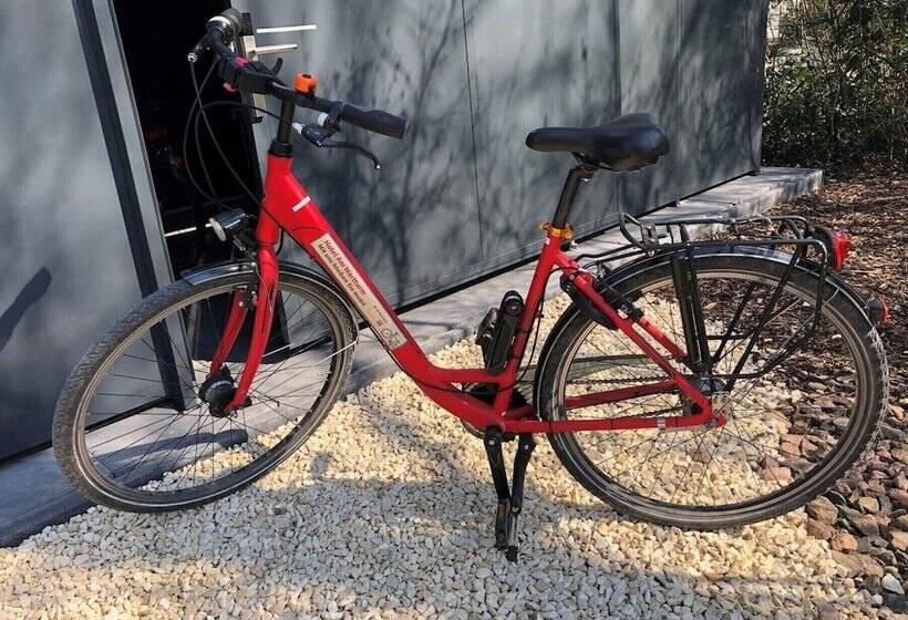 & Living Am Wartturm   Hotel & Apartments