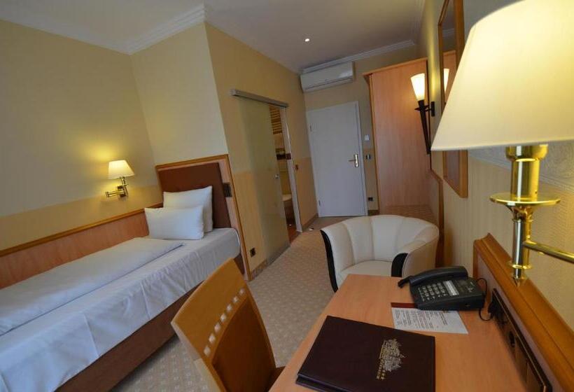 בית מלון כפרי Mack