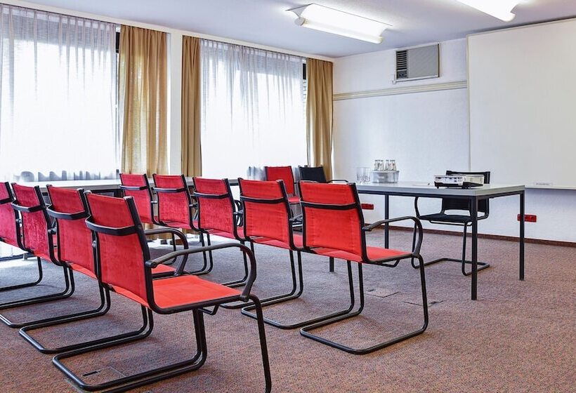 Отель Mainbogen