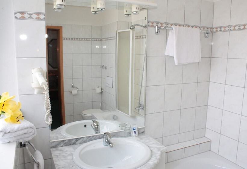 Отель Mainbogen