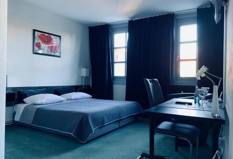 Отель Mainzer Hof