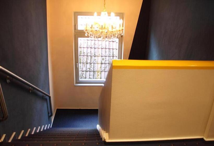 Отель Mainzer Hof