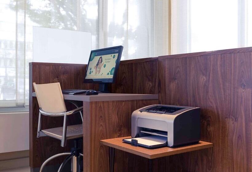 호텔 Mercure  Stuttgart Sindelfingen An Der Messe