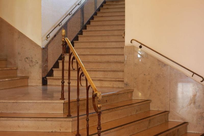 בית מלון כפרי Monopol  Central Station