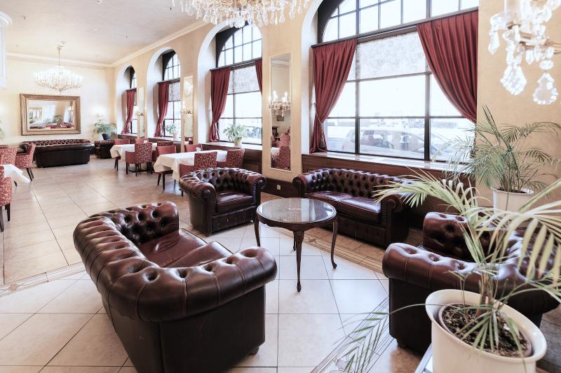 בית מלון כפרי Monopol  Central Station