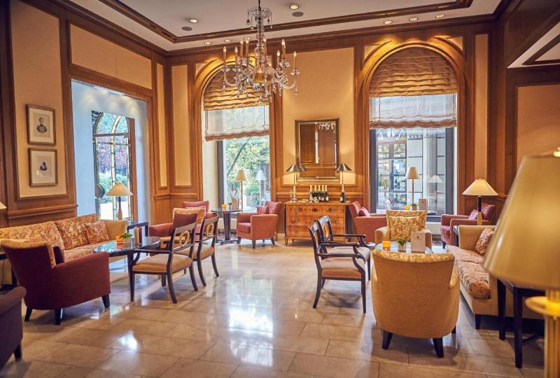 فندق Nassauer Hof