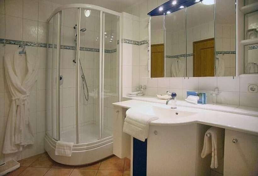 ホテル Nicolay Zur Post