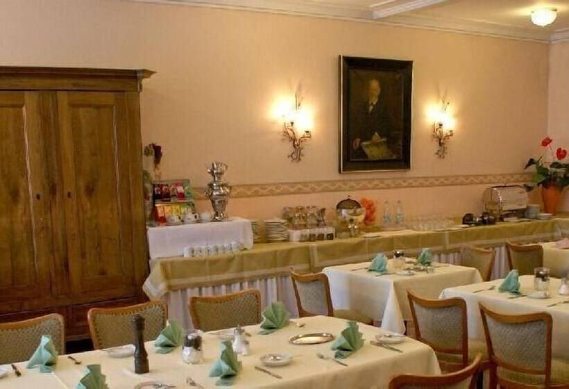 ホテル Nicolay Zur Post