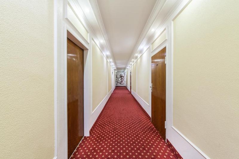 فندق Continental Frankfurt