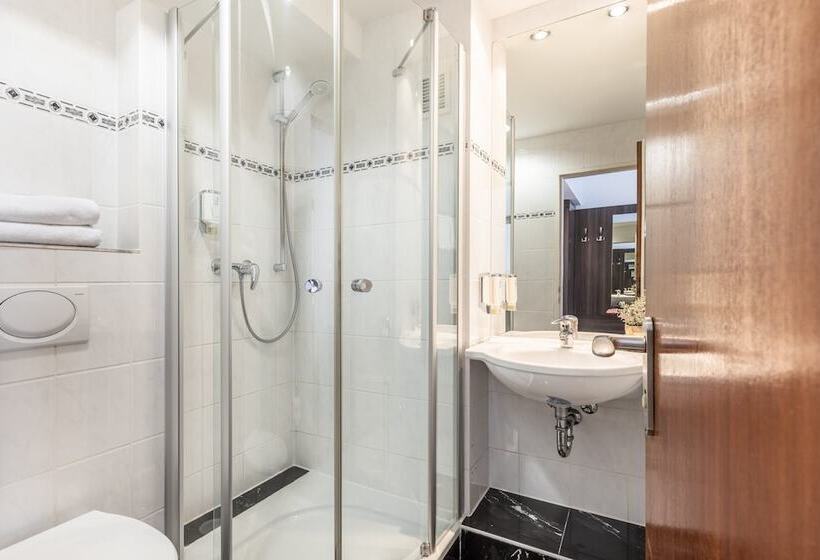 فندق Continental Frankfurt