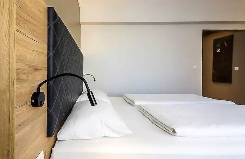 هتل Plaza Inn Rieker Stuttgart Hauptbahnhof