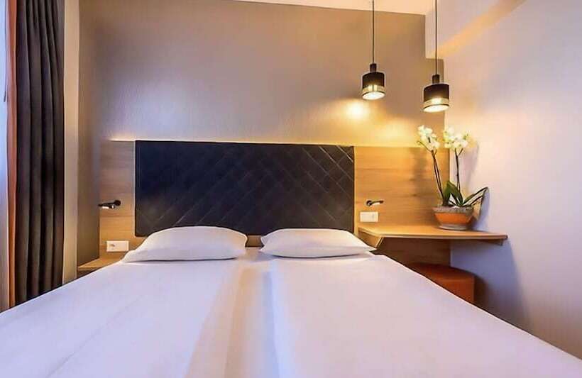 هتل Plaza Inn Rieker Stuttgart Hauptbahnhof