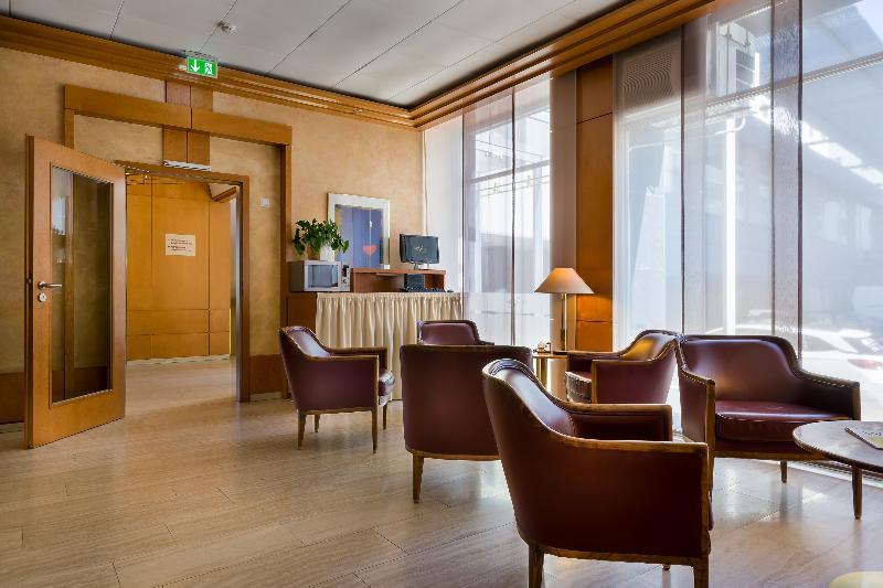هتل Plaza Inn Rieker Stuttgart Hauptbahnhof