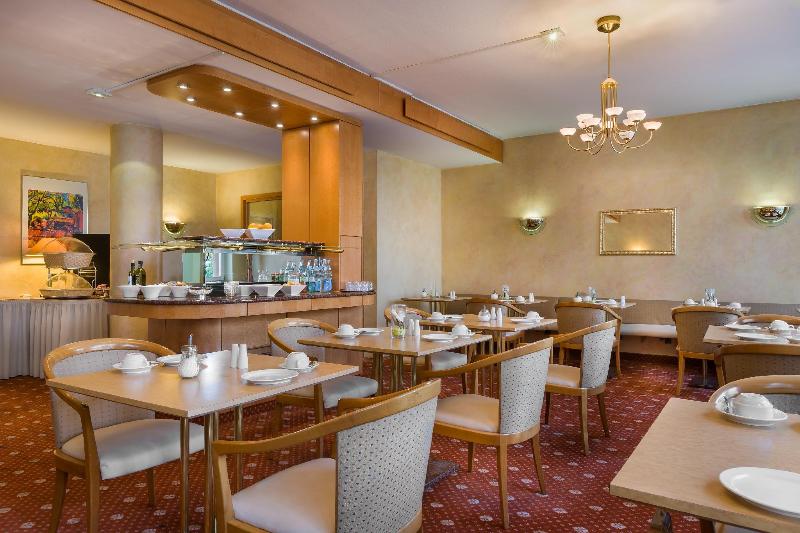 هتل Plaza Inn Rieker Stuttgart Hauptbahnhof