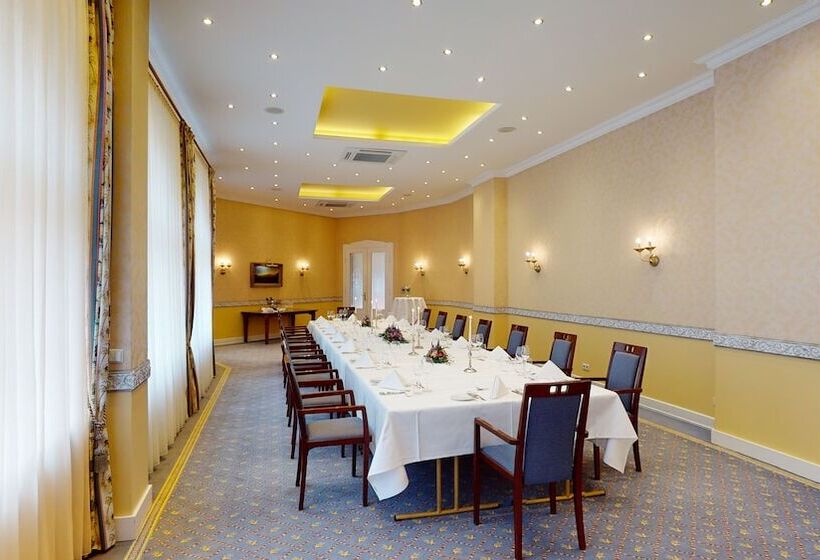 ホテル Oranien Wiesbaden