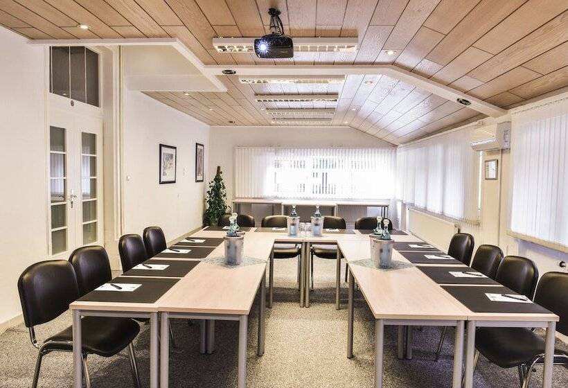 호텔 Restaurant Barbarossahof