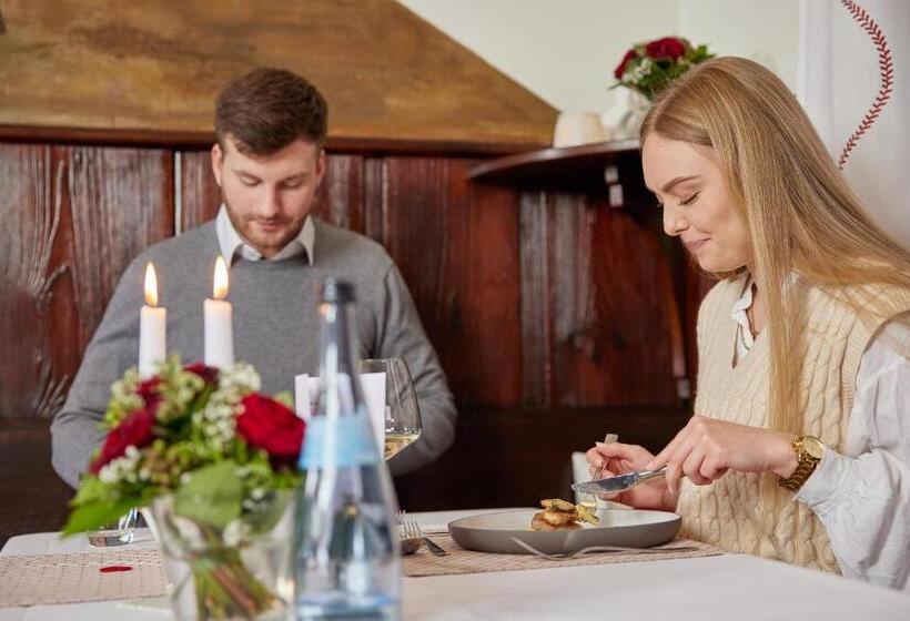 בית מלון כפרי Restaurant Lamm Hebsack