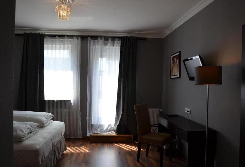 Отель Rheinstein