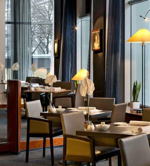 Отель Savigny Frankfurt City