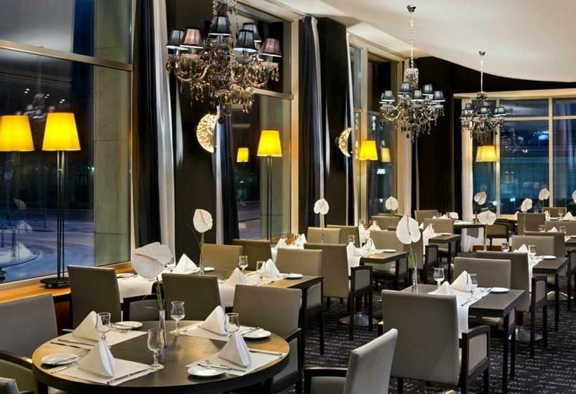 Отель Savigny Frankfurt City