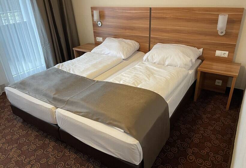 酒店 Schlangenbader Hof