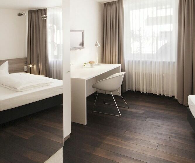 호텔 Schwarzwälder Hof