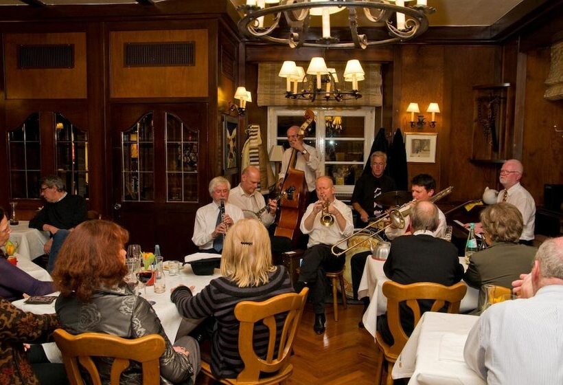 호텔 Schwarzwälder Hof