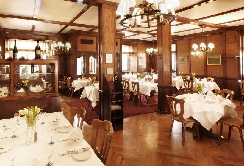 호텔 Schwarzwälder Hof