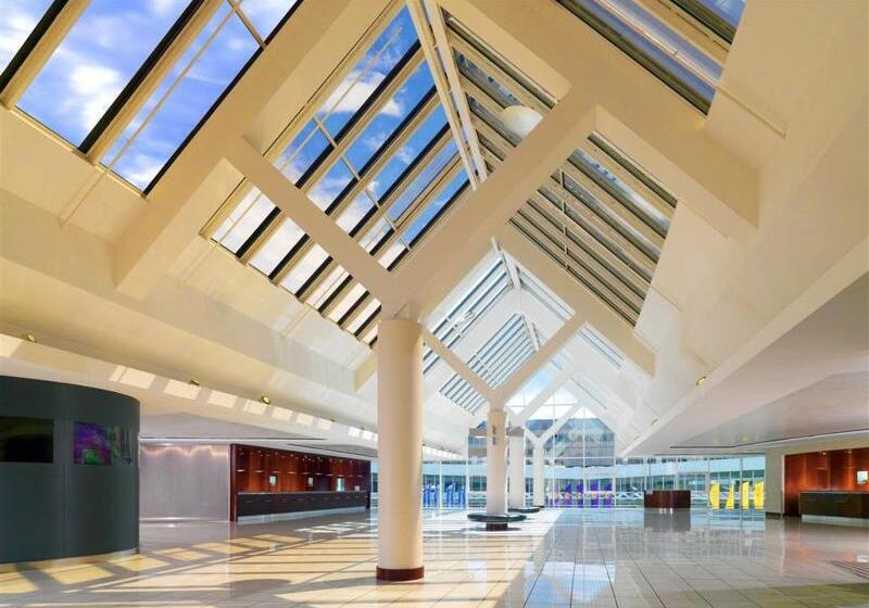 Sheraton Frankfurt Airport Hotel & Conference Center