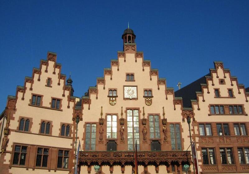 Sheraton Frankfurt Airport Hotel & Conference Center