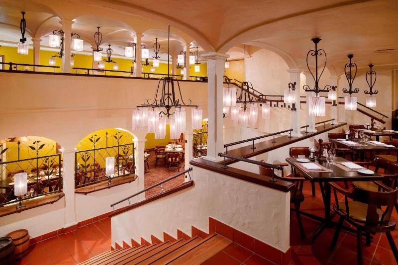 Sheraton Frankfurt Airport Hotel & Conference Center