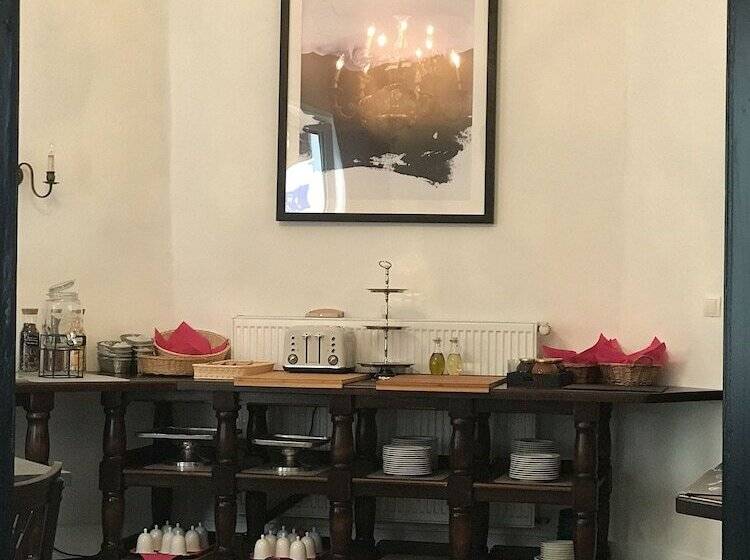 Smarthotel Mystique Self Check In