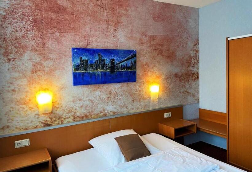 Отель Stadt Hamburg Am Fluss Saarbrücken