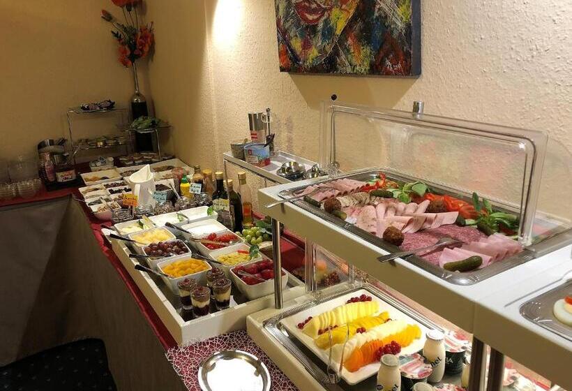 Отель Stadt Hamburg Am Fluss Saarbrücken