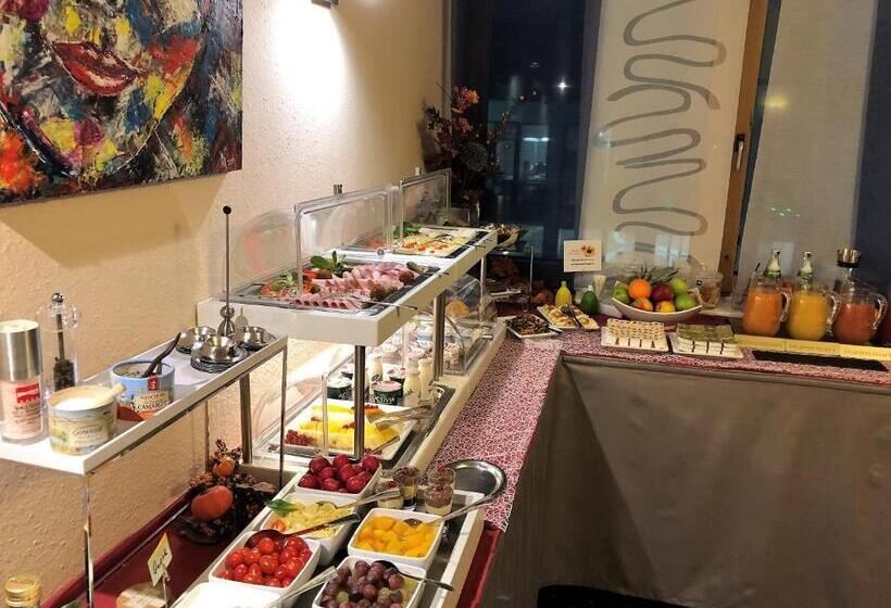 Отель Stadt Hamburg Am Fluss Saarbrücken