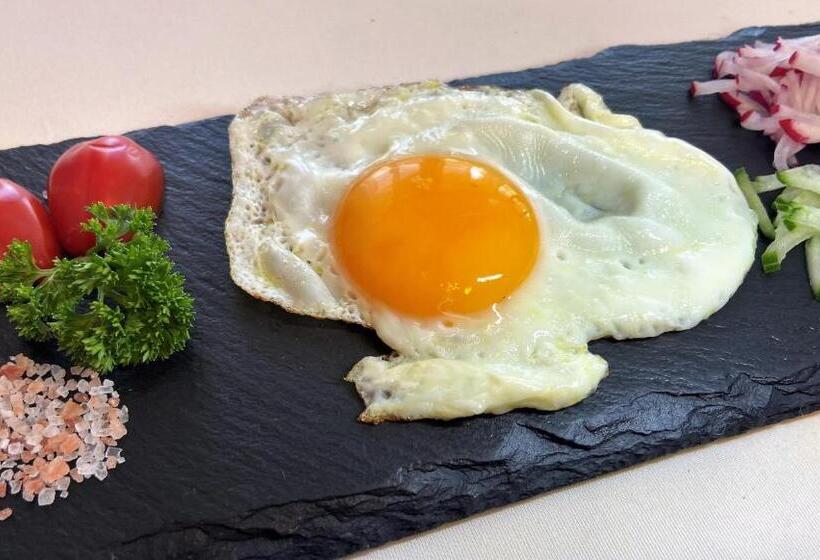 Отель Stadt Hamburg Am Fluss Saarbrücken