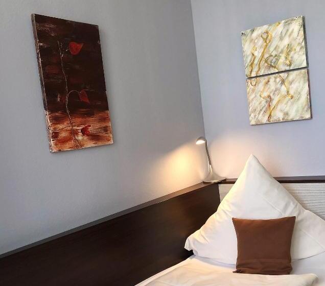 Отель Stadt Hamburg Am Fluss Saarbrücken