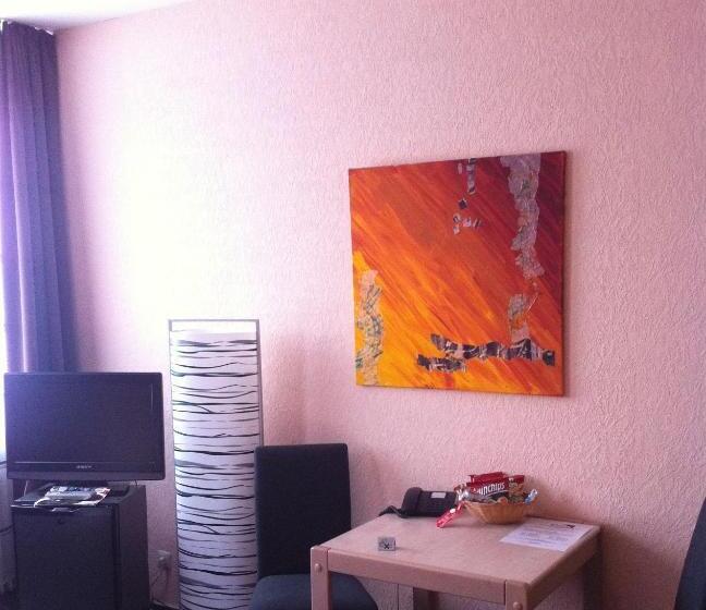 Отель Stadt Hamburg Am Fluss Saarbrücken