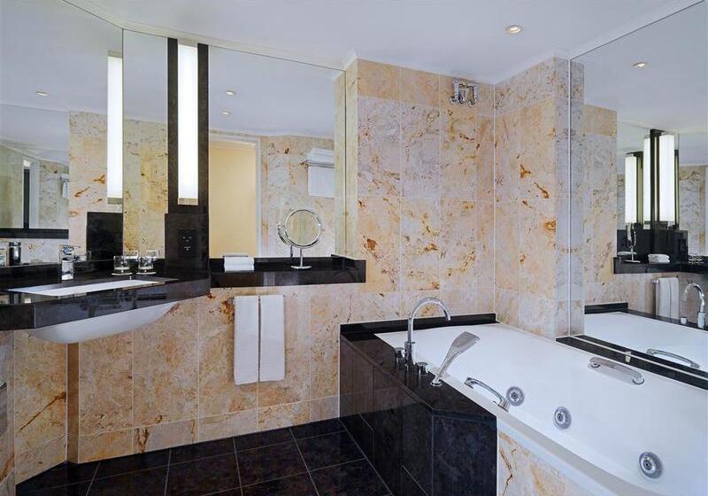 Отель The Westin Grand Frankfurt