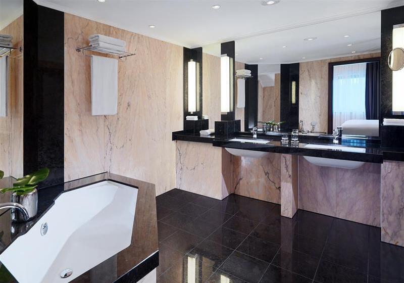 Отель The Westin Grand Frankfurt