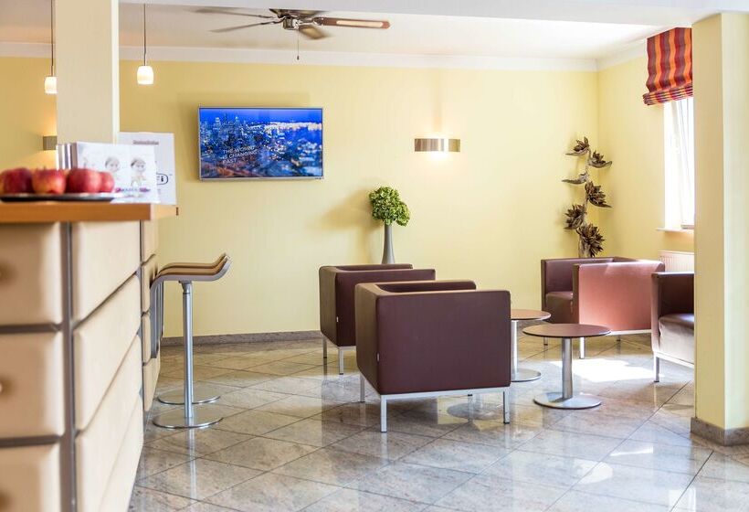 Отель Tulip Inn Frankfurt Airport